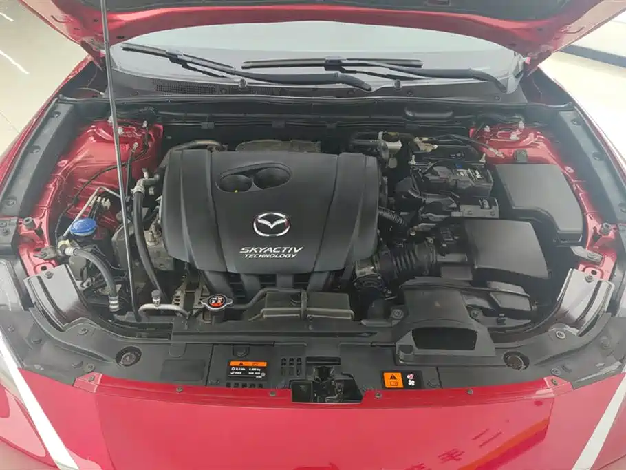 Mazda CX-4 2017 — фото 10