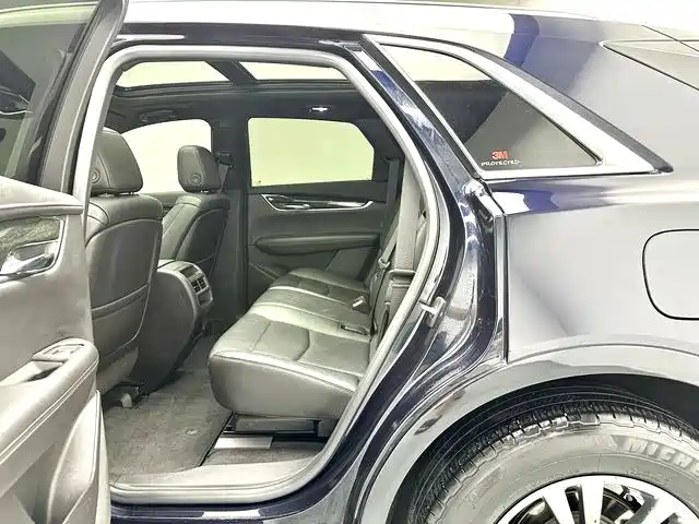 Cadillac XT5 2020 — фото 6