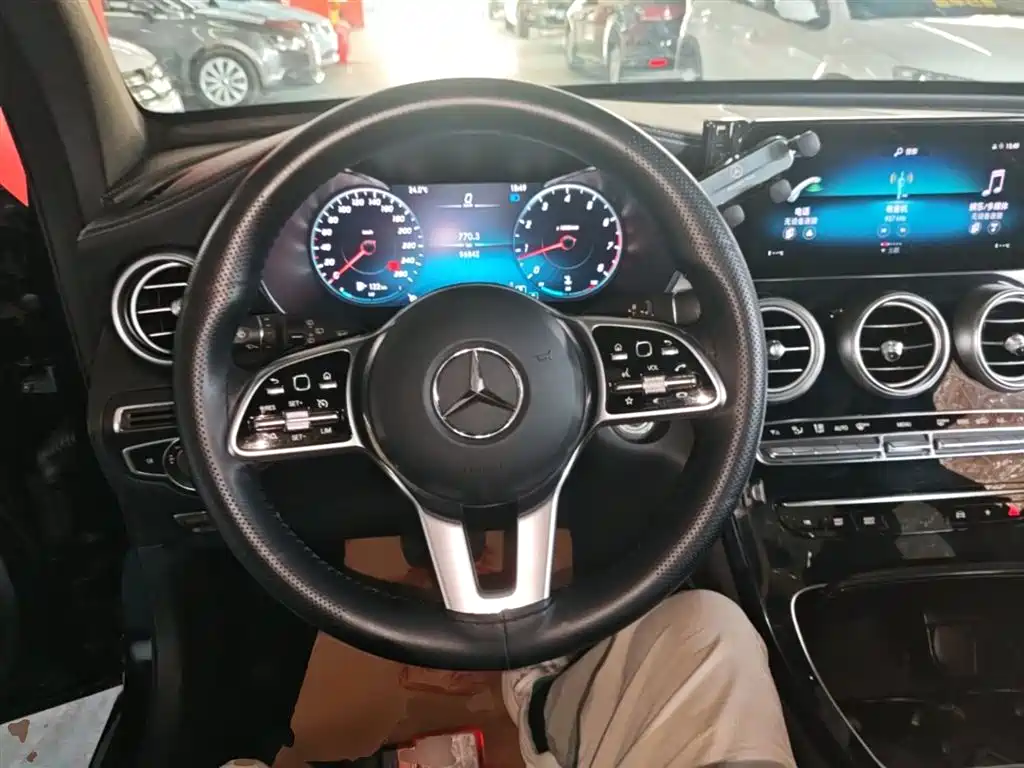 Mercedes-Benz GLC 2020 — фото 11