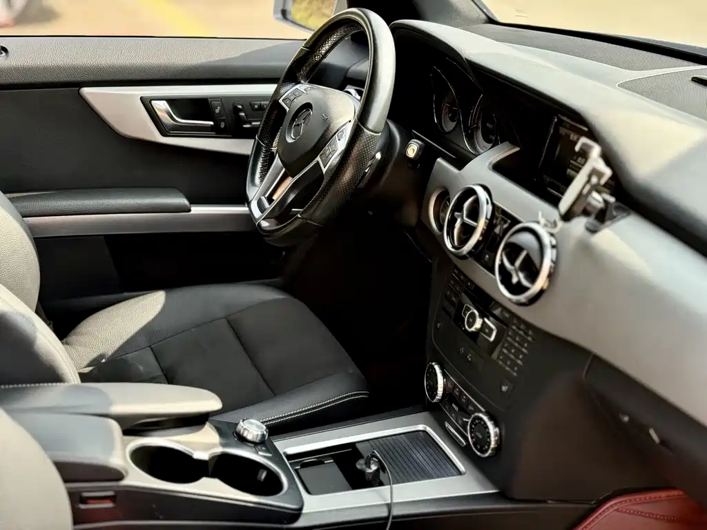 Mercedes-Benz GLK-Class 2016 — фото 11