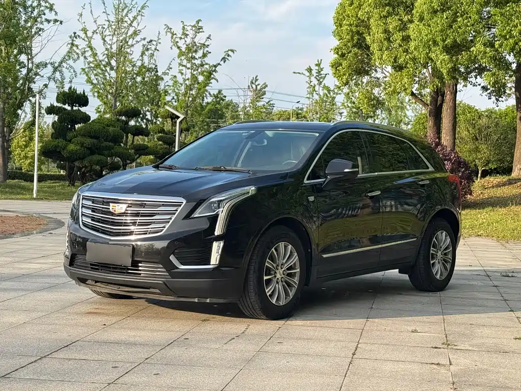 Cadillac XT5 2016 — фото 1