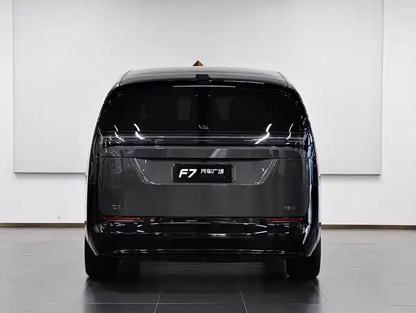 Li Auto MEGA 2025