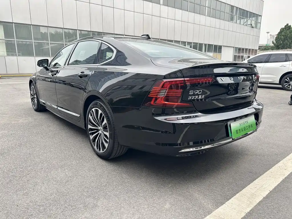 Volvo S90 PHEV 2024 — фото 18