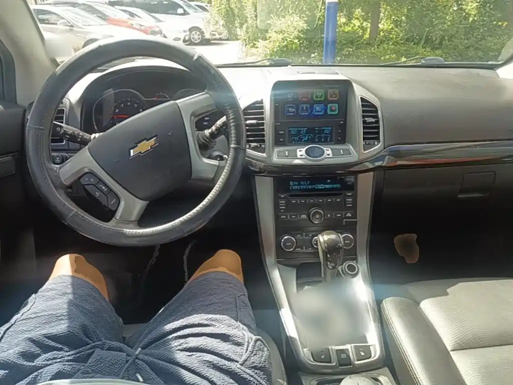 Chevrolet Captiva 2017 — фото 10