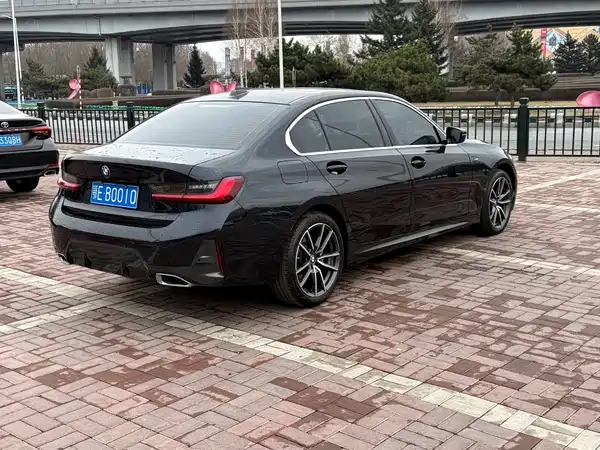 BMW 3 Series 2023