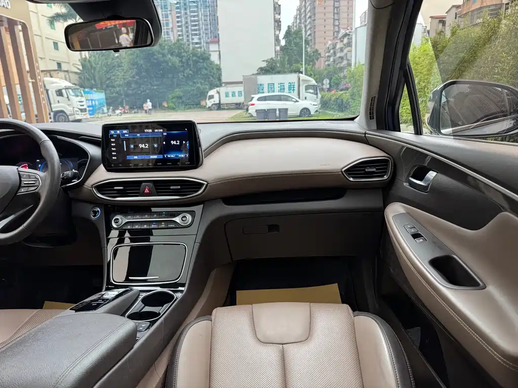 Hyundai Santa Fe 2020 — фото 19