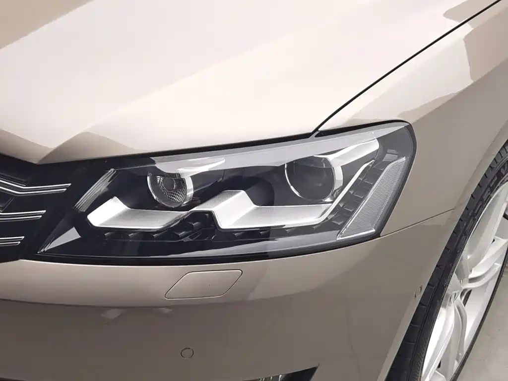 Volkswagen Passat 2013