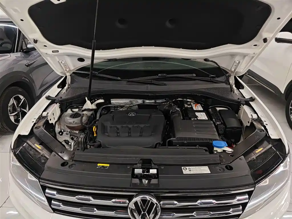 Volkswagen Tiguan L 2020 — фото 20