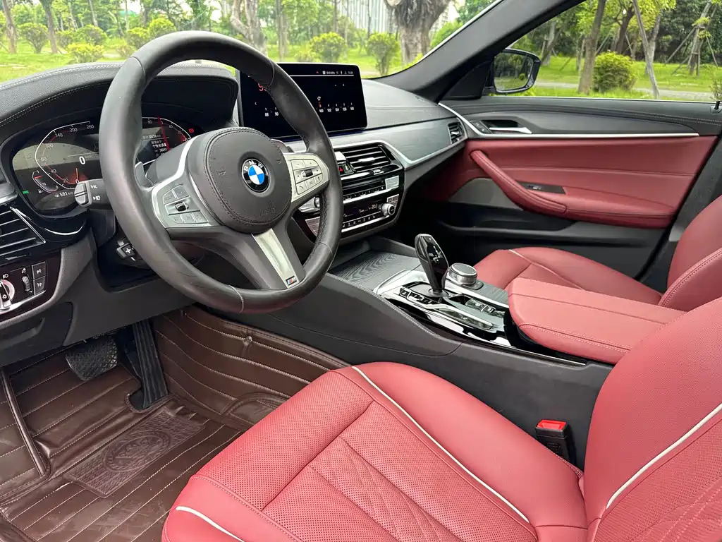 BMW 5 Series 2023