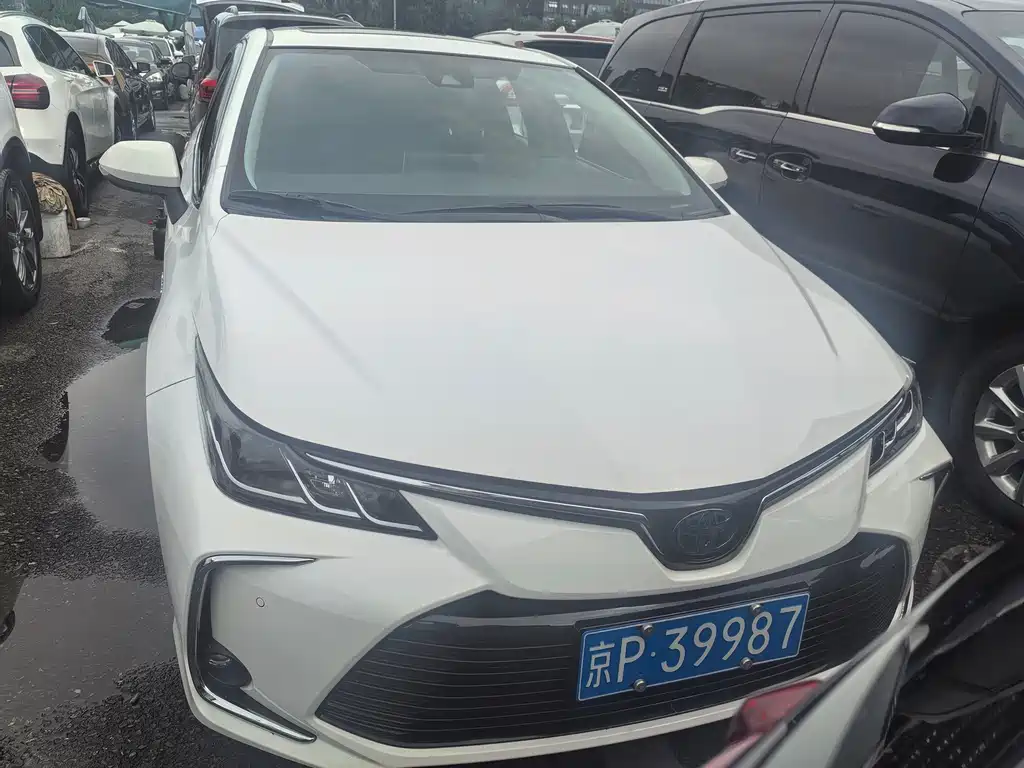 Toyota Corolla 2019 — фото 2