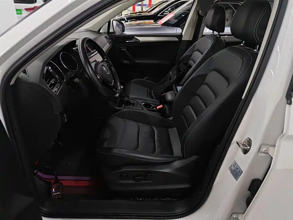 Volkswagen Tiguan L 2020 — фото 15