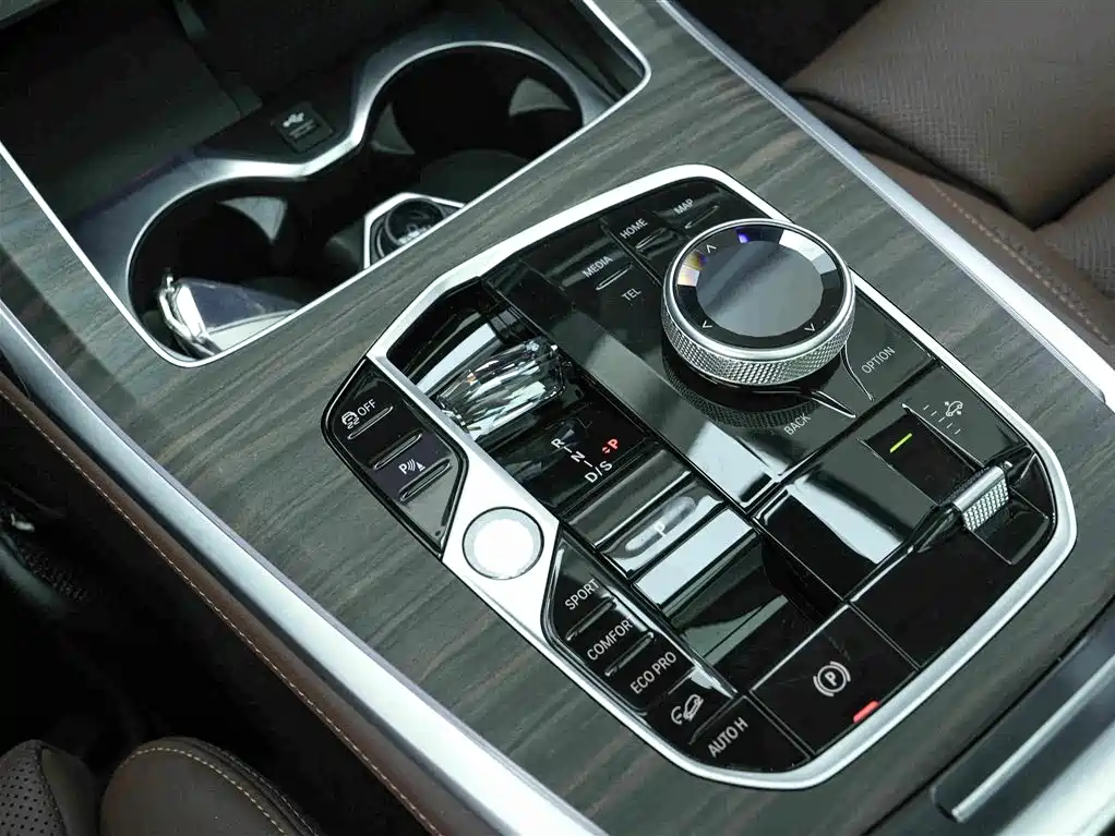BMW X7 2024 — фото 10