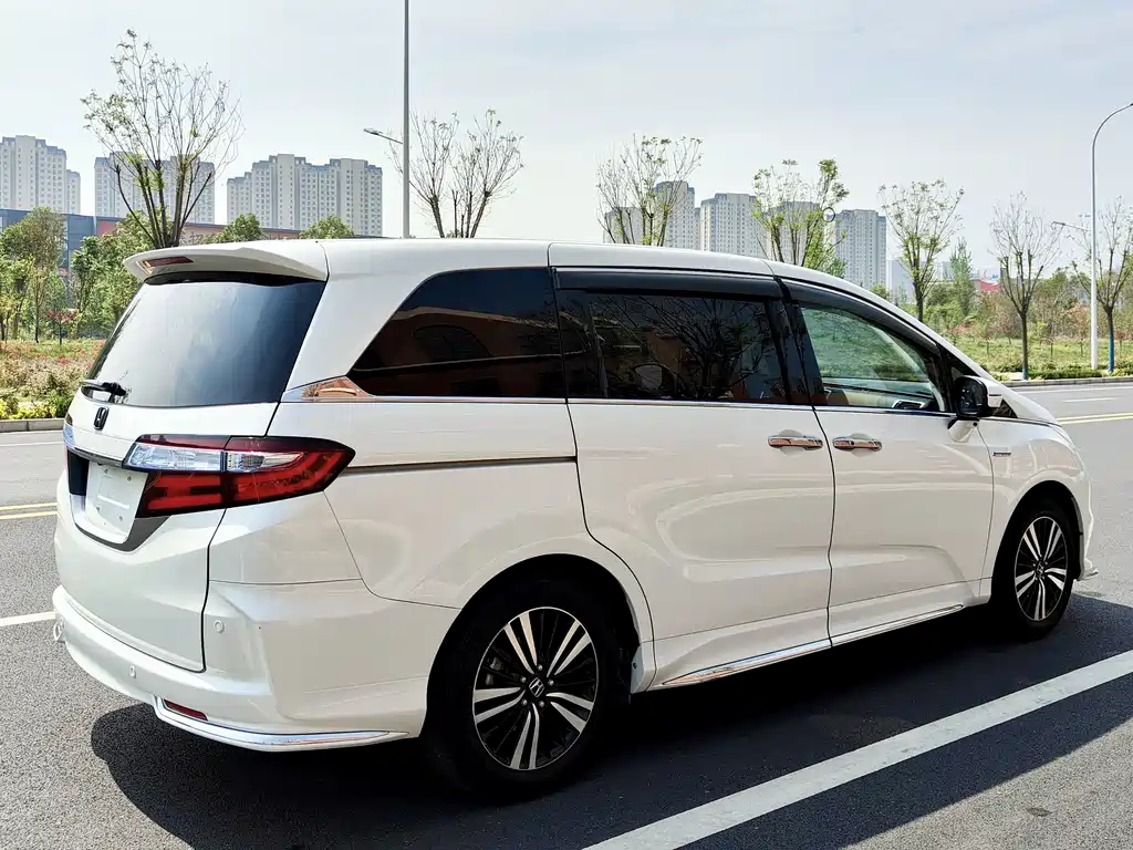 Honda Odyssey 2020 — фото 16