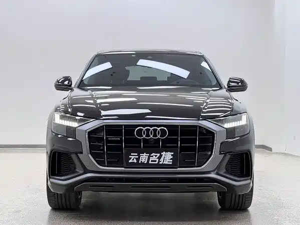 Audi Q8 2021