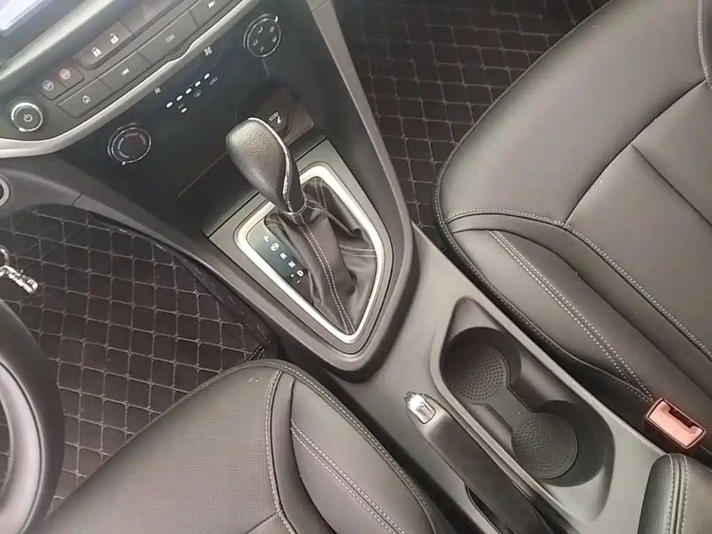 Buick Excelle 2021 — фото 14