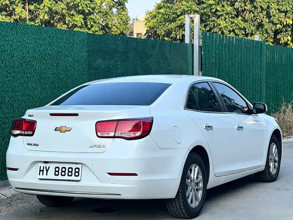 Chevrolet Malibu 2018 — фото 9