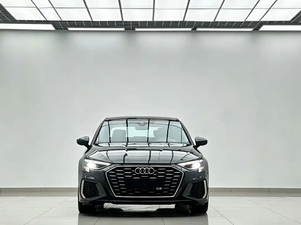 Audi A3 2023 — фото 6
