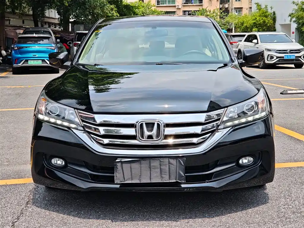 Honda Accord 2013 — фото 2