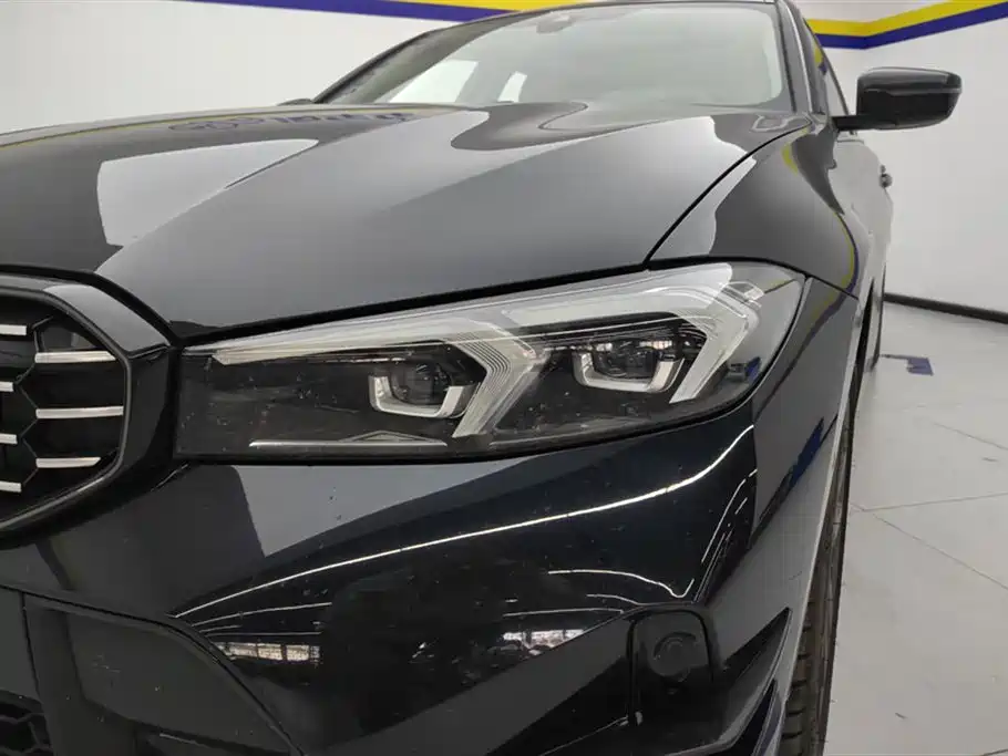 BMW 3 Series 2023