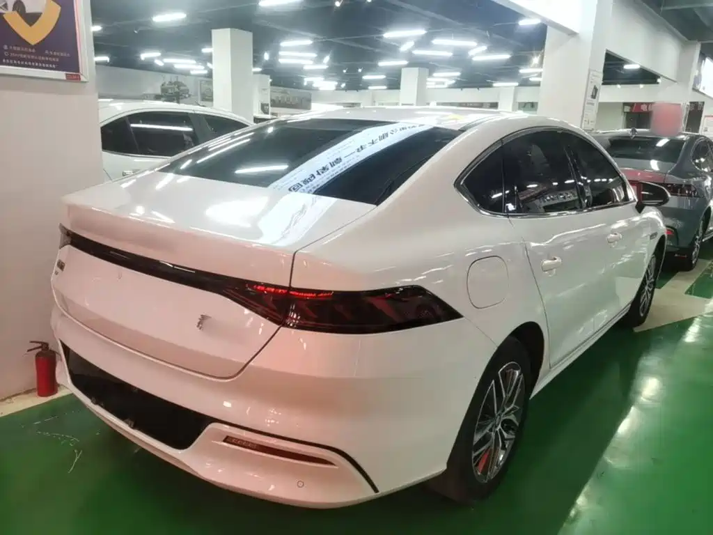 BYD Qin PLUS 2022 — фото 7