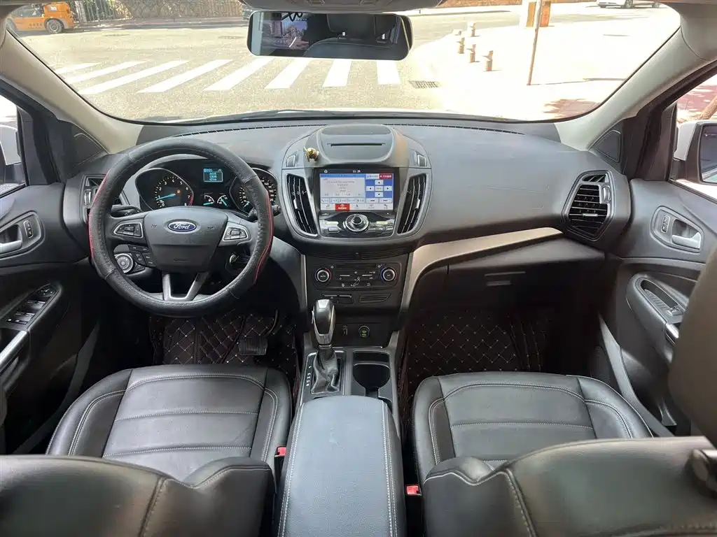 Ford Kuga 2018 — фото 7