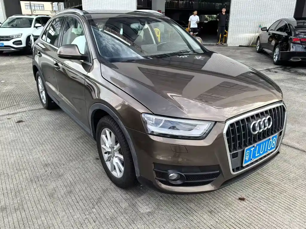 Audi Q3 2015