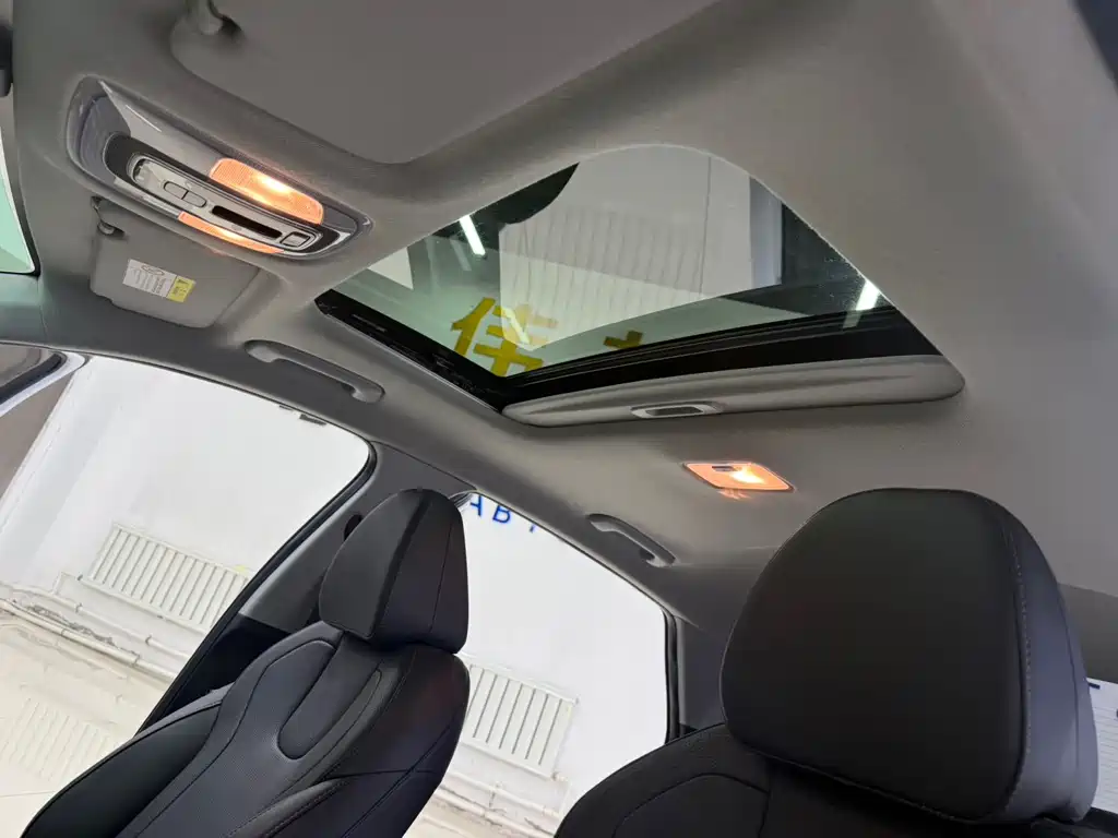 Hyundai Elantra 2022 — фото 14