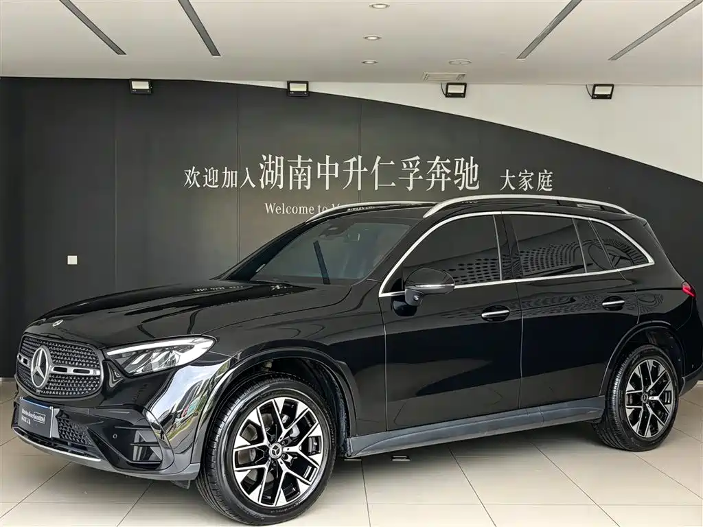 Mercedes-Benz GLC 2023 — фото 1