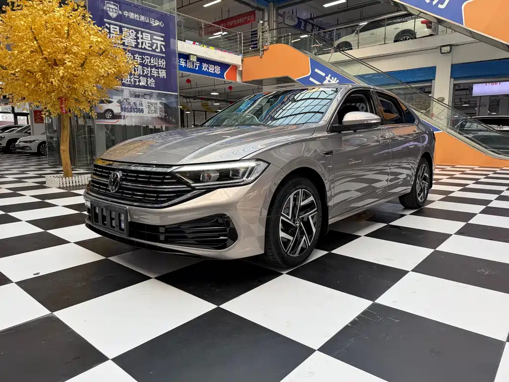 Volkswagen Sagitar 2022