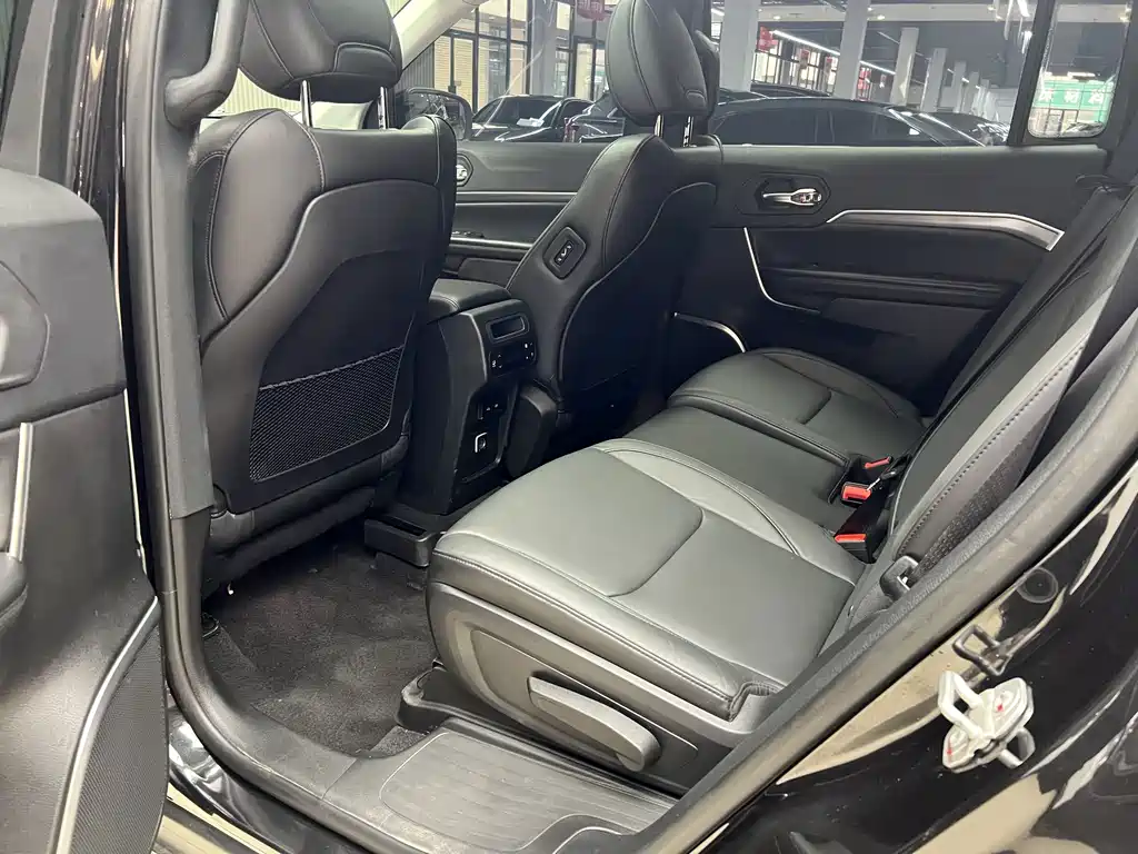 Jeep Grand Commander 2019 — фото 19