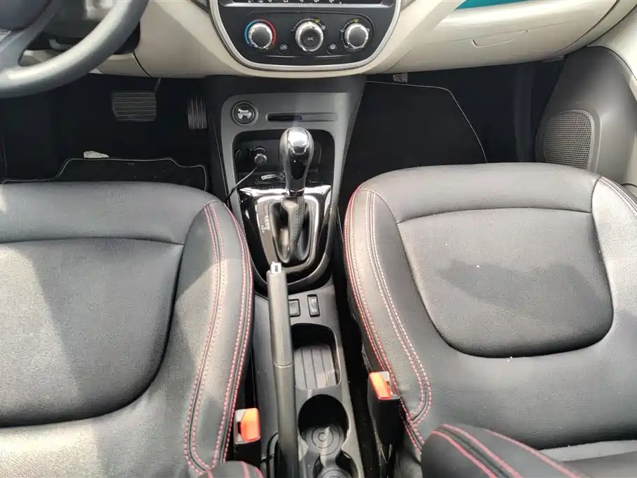 Renault Captur 2016 — фото 16