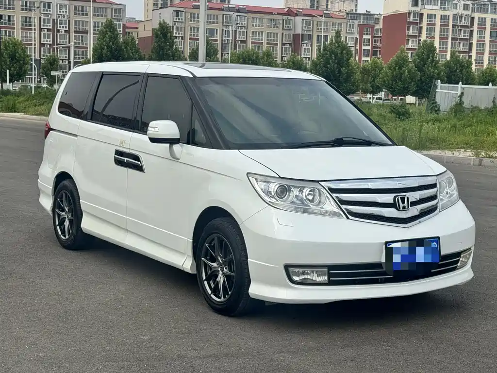 Honda Elysion 2016