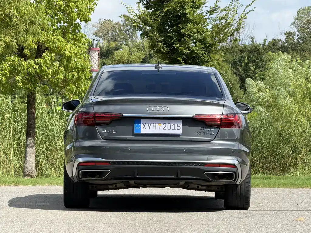 Audi A4L 2021 — фото 17