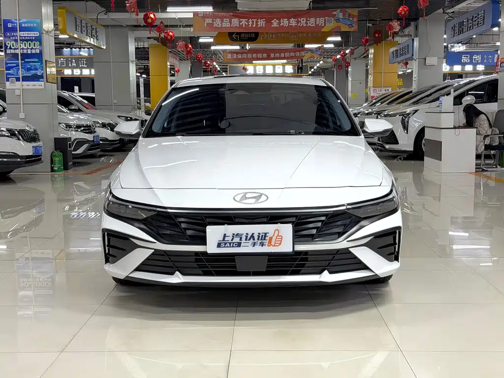 Hyundai Elantra 2023 — фото 4
