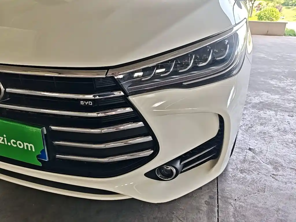 BYD MAX 2018 — фото 24