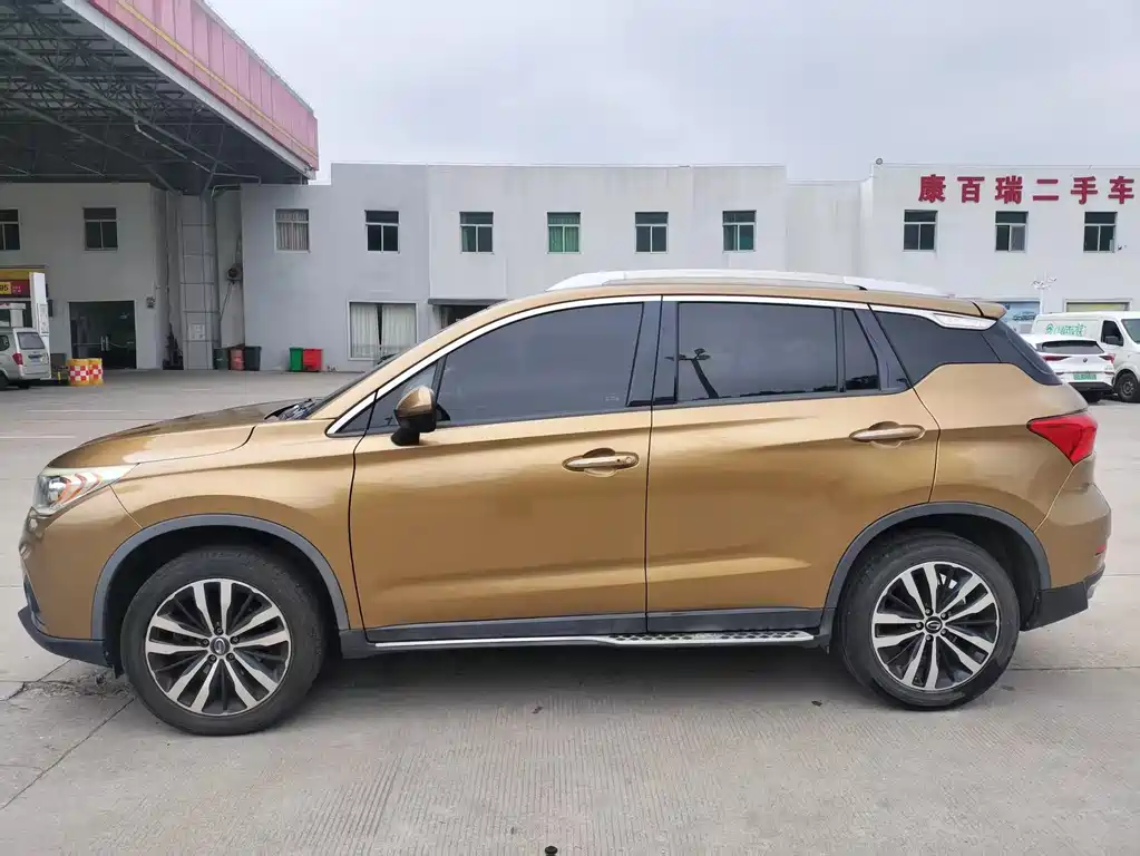 GAC Motor Trumpchi GS4 2016 — фото 7