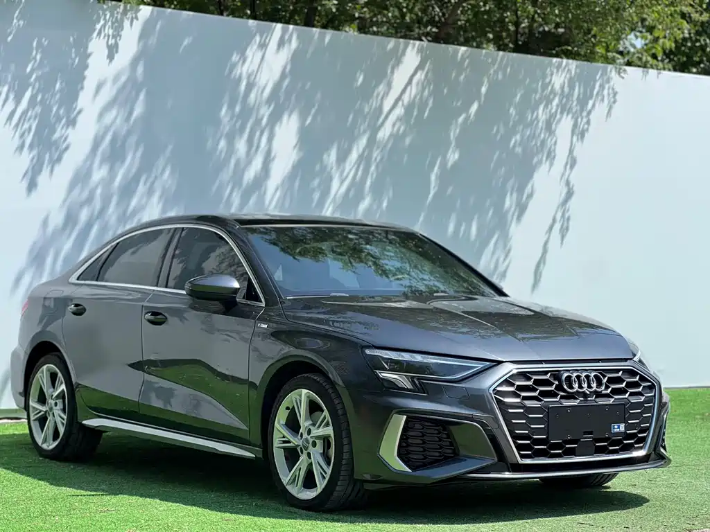 Audi A3 2022 — фото 3