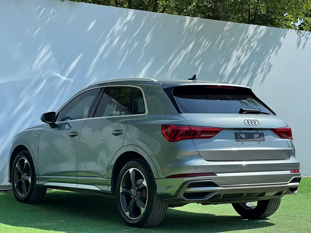 Audi Q3 2022 — фото 9