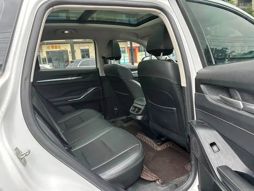 Haval H6 2023 — фото 13