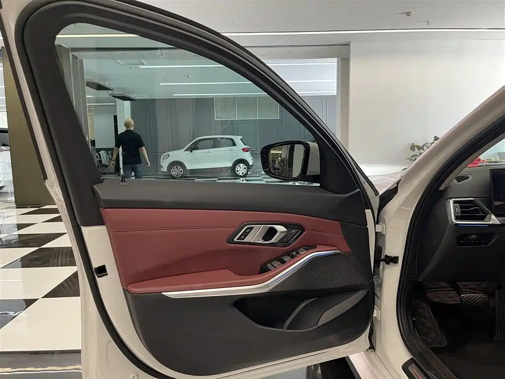 BMW i3 2024 — фото 15
