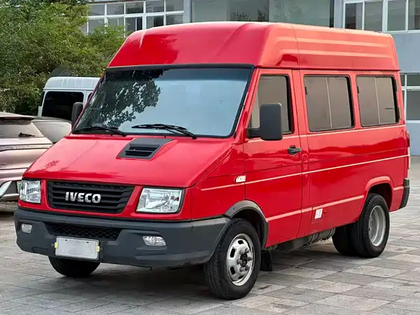 Iveco Proud 2023