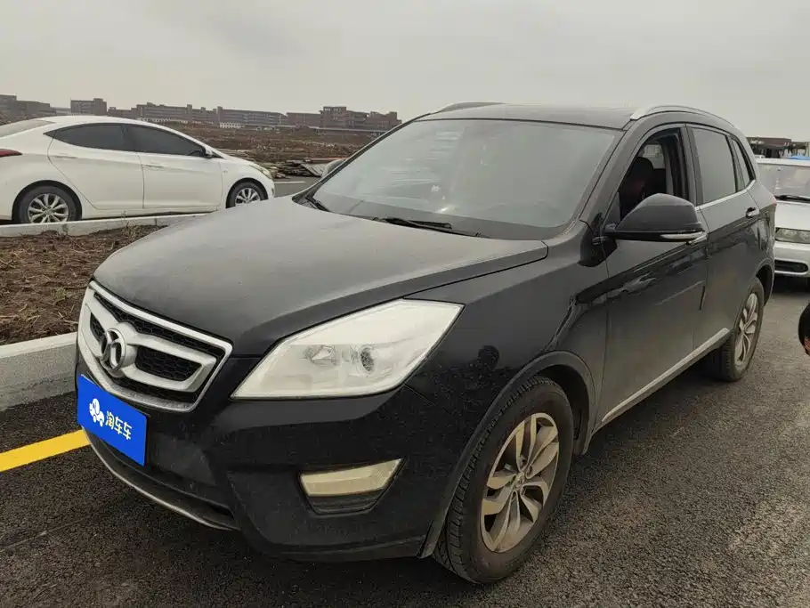 BAIC Shenbao X65 2015 — фото 1