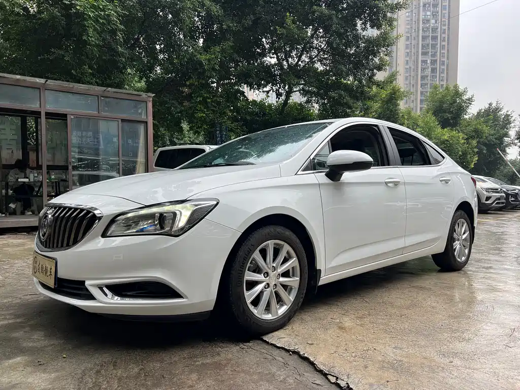Buick Verano 2017 — фото 1