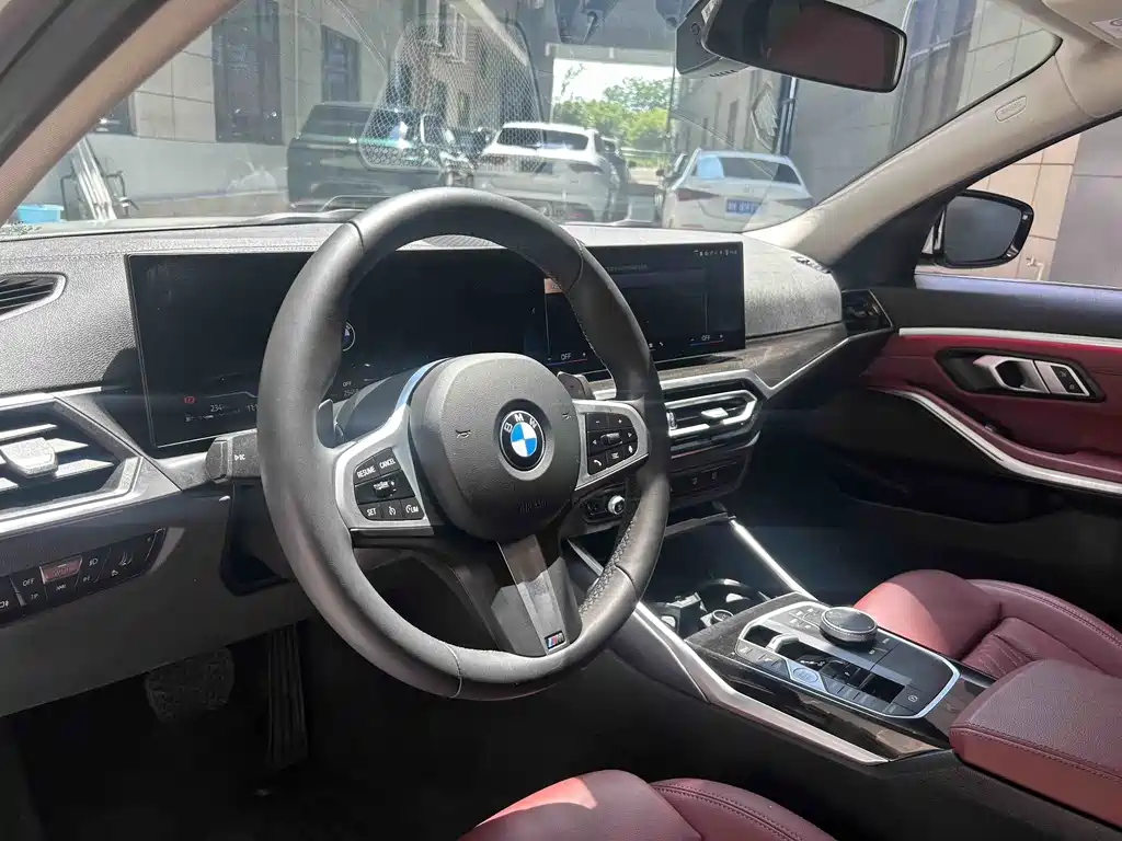 BMW 3 Series 2024 — фото 10