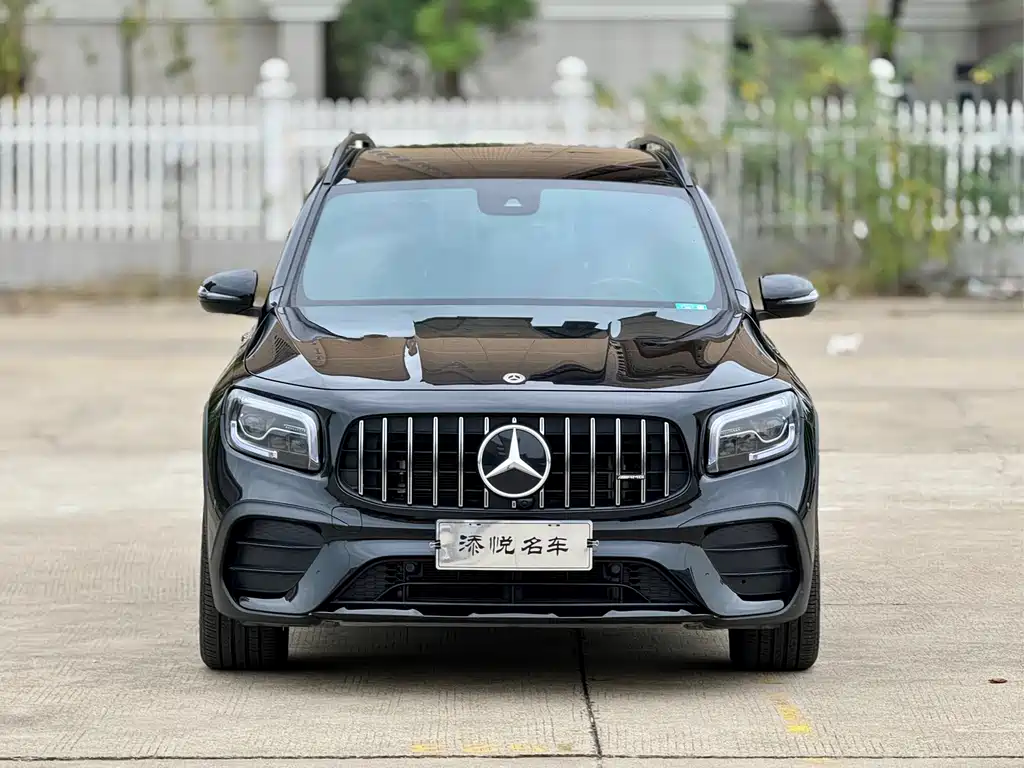 Mercedes-Benz GLB AMG 2022 — фото 2
