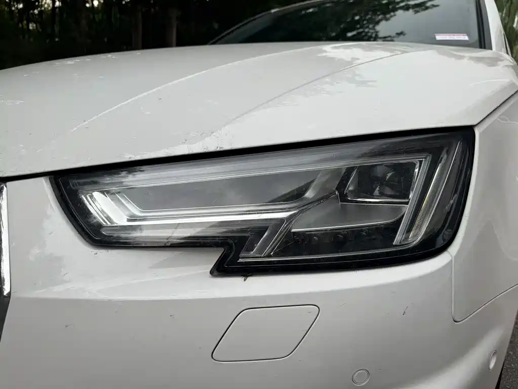 Audi A4L 2019 — фото 17