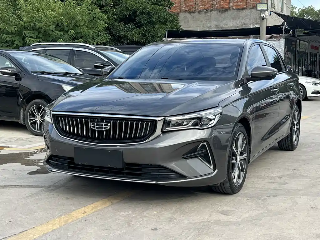 Geely Emgrand 2023
