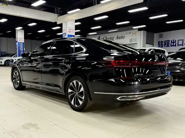 Volkswagen Passat 2023