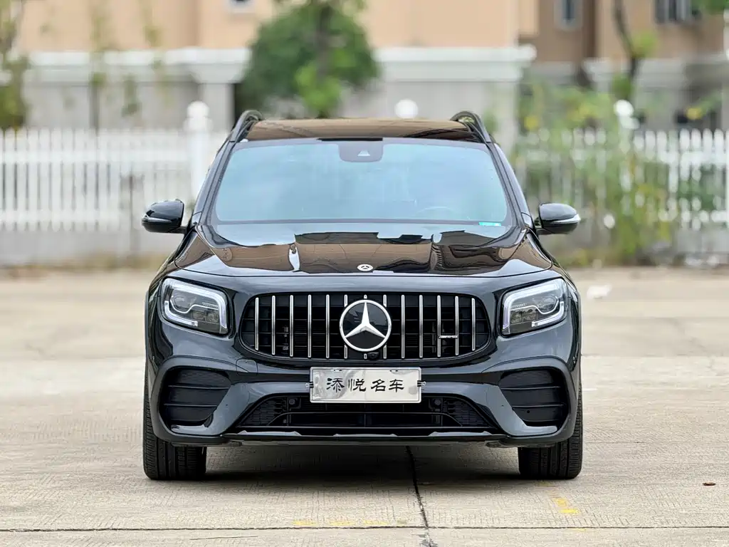 Mercedes-Benz GLB AMG 2022 — фото 8