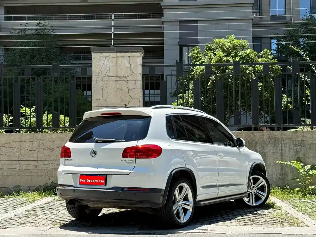 Volkswagen Tiguan 2013 — фото 9